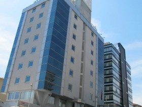ak-plaza